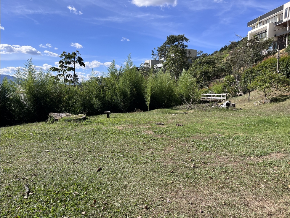 CASA DE REVISTA PARA LA VENTA EN LOMA DEL TESORO CON UNA VISTA BRUTAL — foto 6