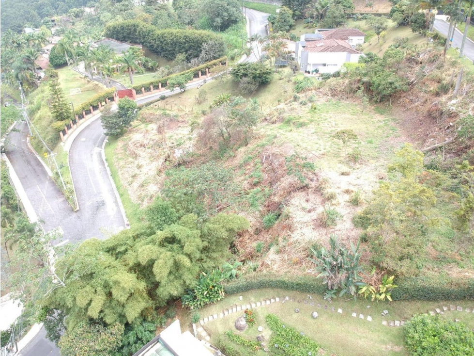 LOTE EN VENTA CON VISTA A LA CIUDAD EN VIA PALMAS CCZ — foto 6