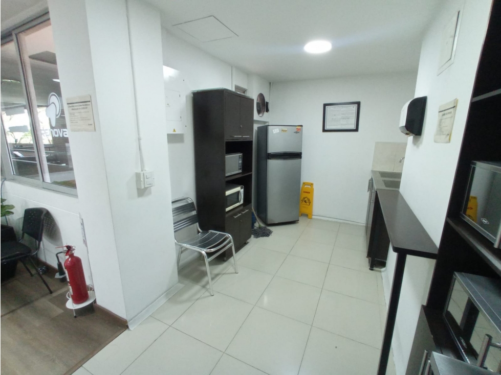 OFICINA EN PALMAS PARA LA VENTA RENTANDO EL 0,7% REMODELADA CCZ — foto 6