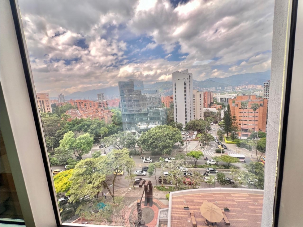 OFICINA EN VENTA O RENTA EN PISO ALTO EN EL POBLADO CCZ — foto 6