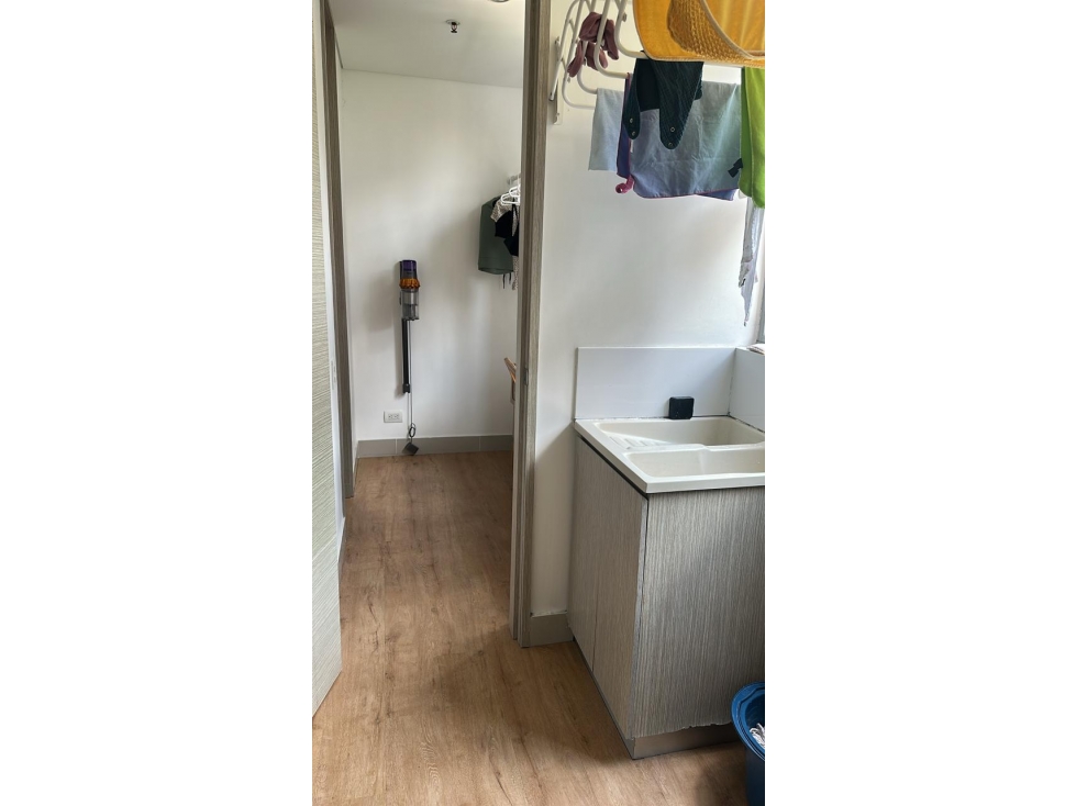 APARTAMENTO EN PROVENZA PARA LA VENTA REMODELADO EN PISO ALTO CCM — foto 6