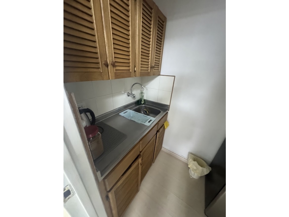 OFICINA EN LA MILLA DE ORO PARA VENTA EN PISO INTERMEDIO DD — foto 6
