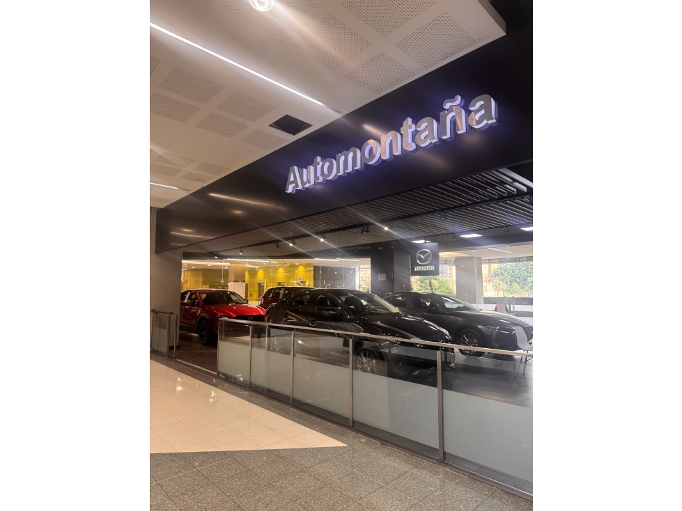 LOCAL COMERCIAL RENTANDO PARA VENTA EN CENTRO COMERCIAL LYC — foto 6