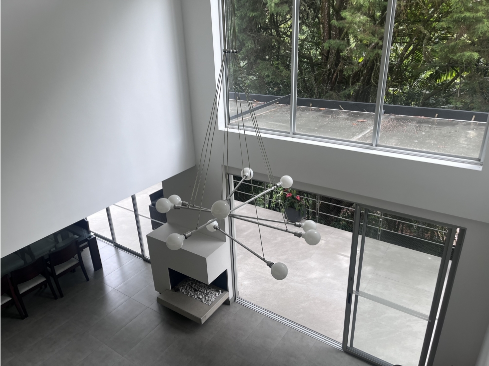 CASA EN UNIDAD CERRADA EN SABANETA PARA VENTA DE 2 NIVELES — foto 6