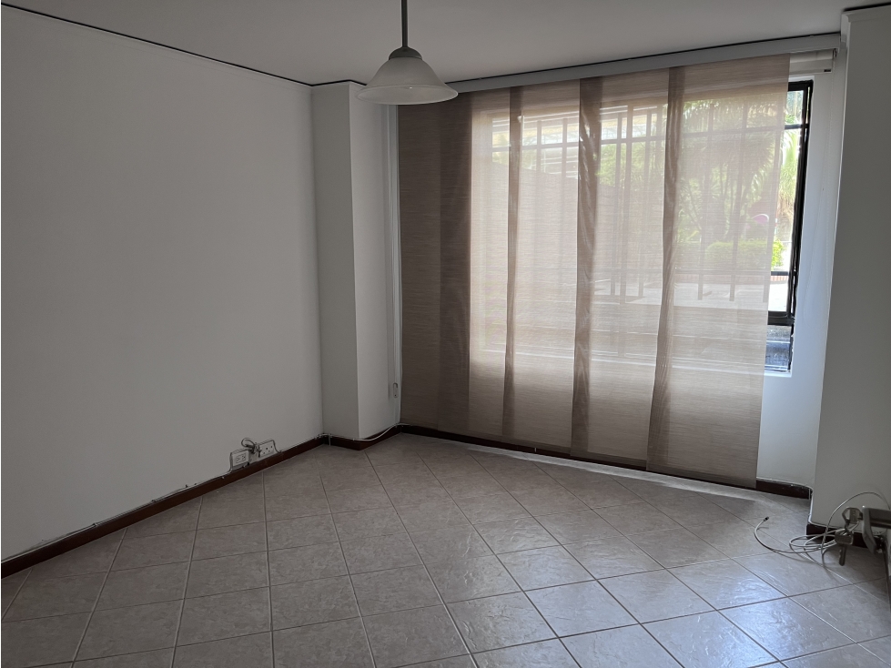 APARTAMENTO EN MILLA DE ORO PARA RENTA REMODELADO Y EN SITIO TRANQUILO — foto 6