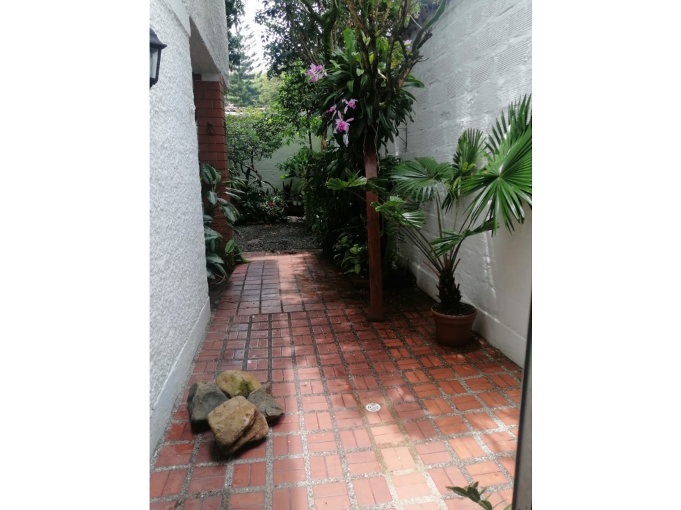Casa Dúplex en venta frente a la Unid. Deportiva de Belén