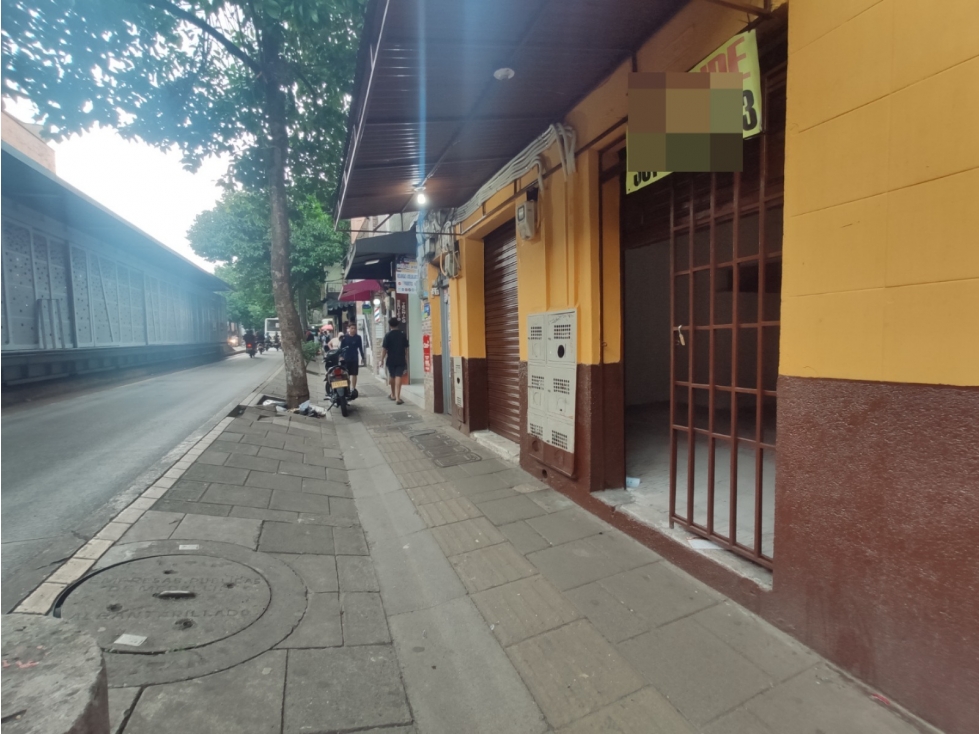 Apartamento y Local en Venta en Manrique