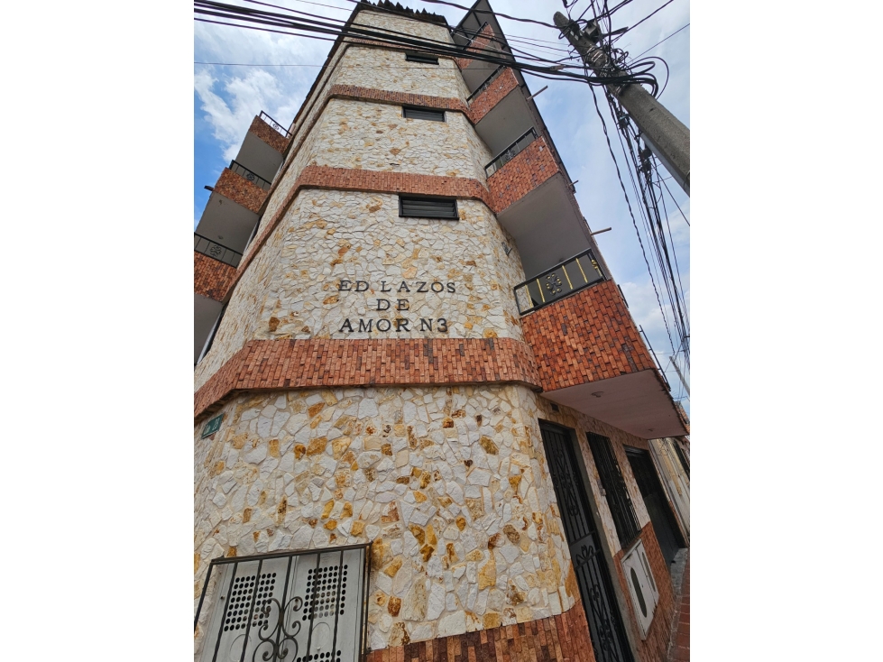 Apartamento Dúplex con terraza en Belén Granada — foto 2