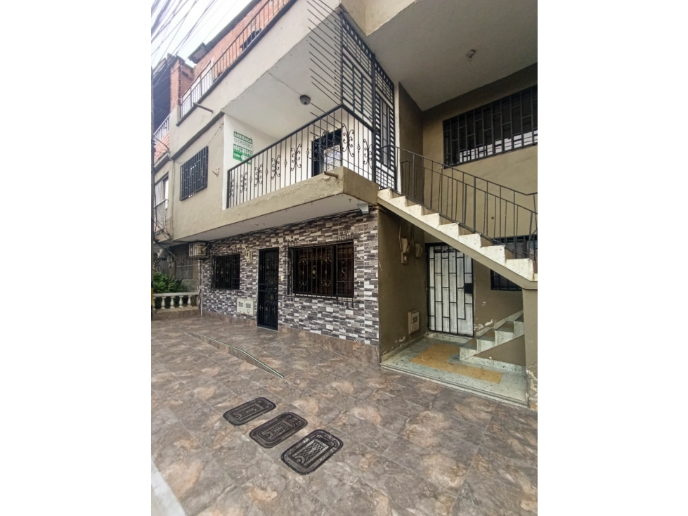 Casa con terraza en venta Bello Obrero