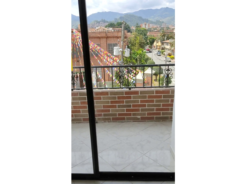 Apartamento Dúplex con terraza en Belén Granada — foto 3