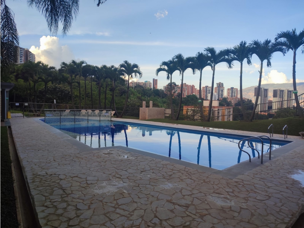Apartamento en unidad cerrada Belén Rincón