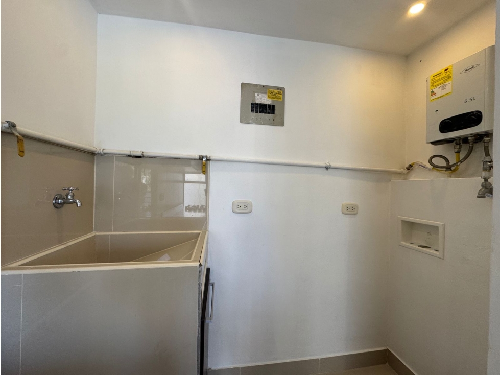 Apartamento en venta en Rodeo Alto, pinar del rodeo. — foto 4