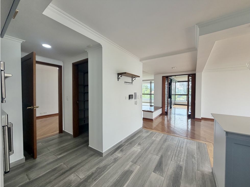 Renta|Hermoso Apartamento en el corazón del Poblado — foto 4