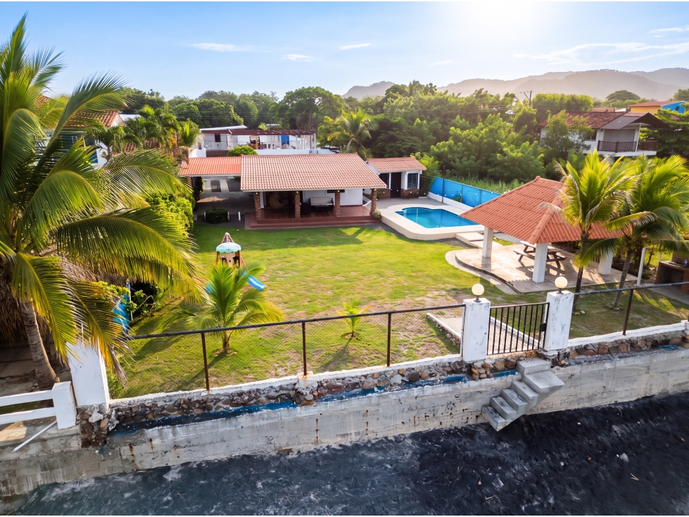 Oceanfront Home with Private Pool for Rent in Playa Malibú — foto 5