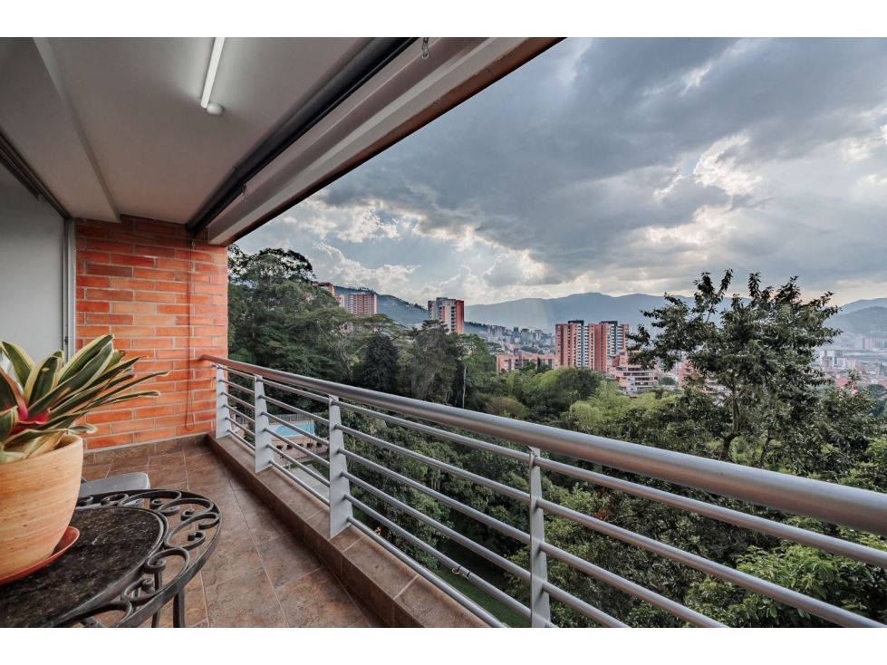 Venta de Apartamento en Loma del Escobero, Envigado Rango10 — foto 2