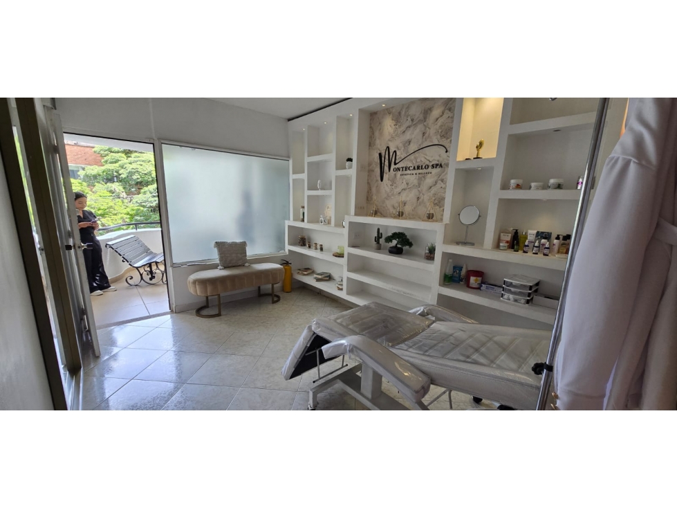 Venta de Local-Oficina en el Poblado, Parque Lleras Rango1