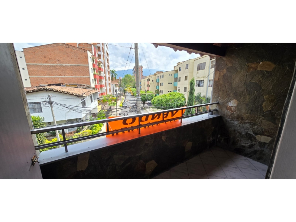 Venta de Apartamento en Los Colores, Medellin Rango11 — foto 2