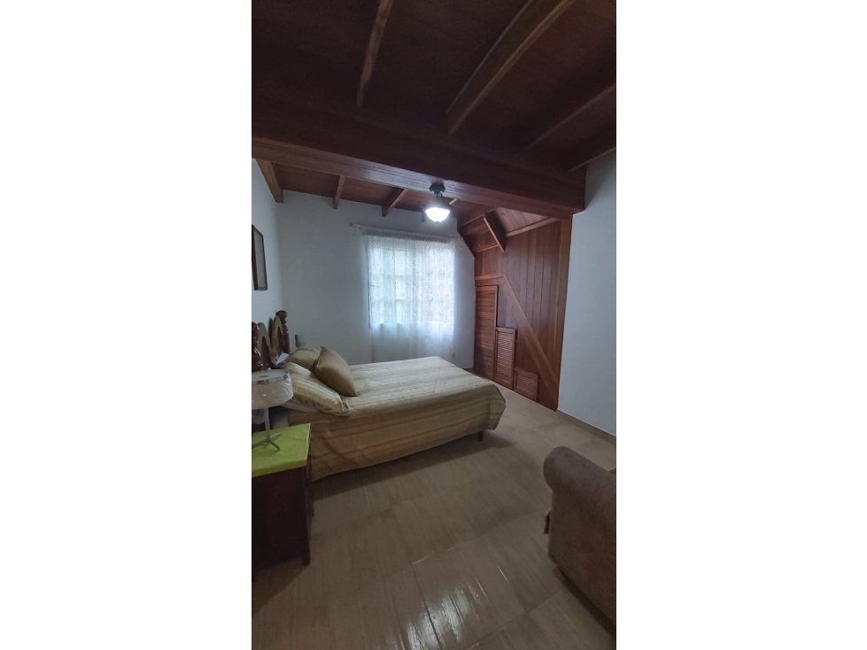 Se vende complejo de 3 casas en Cerro Azul - 1