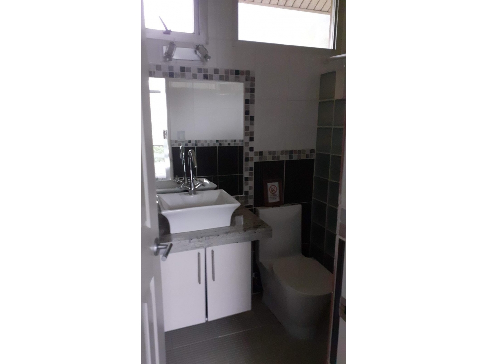 Se vende hermosa casa en Altos del María con 2509 de terreno - 1