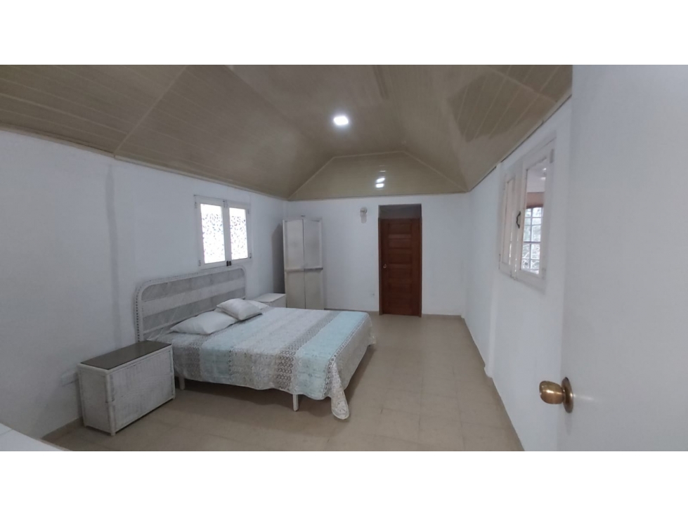 Se vende complejo de 3 casas en Cerro Azul - 2