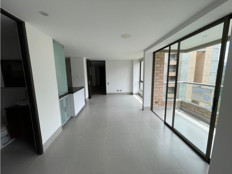 Se Arrienda Apartamento en el Poblado — foto 3
