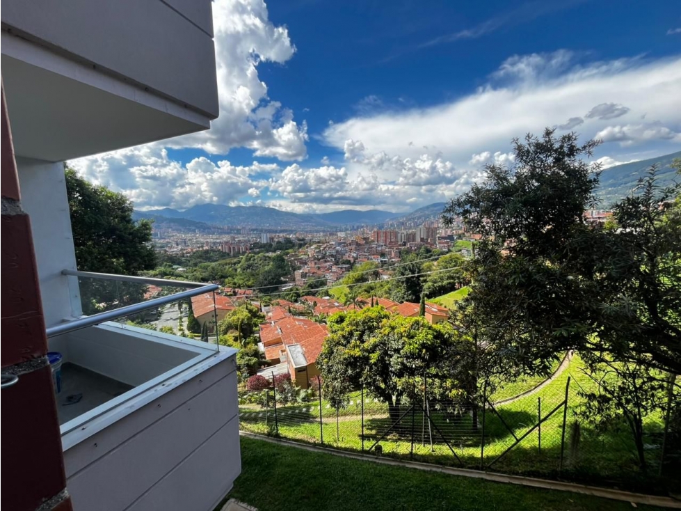 Se Arrienda Apartamento en Envigado las Antillas