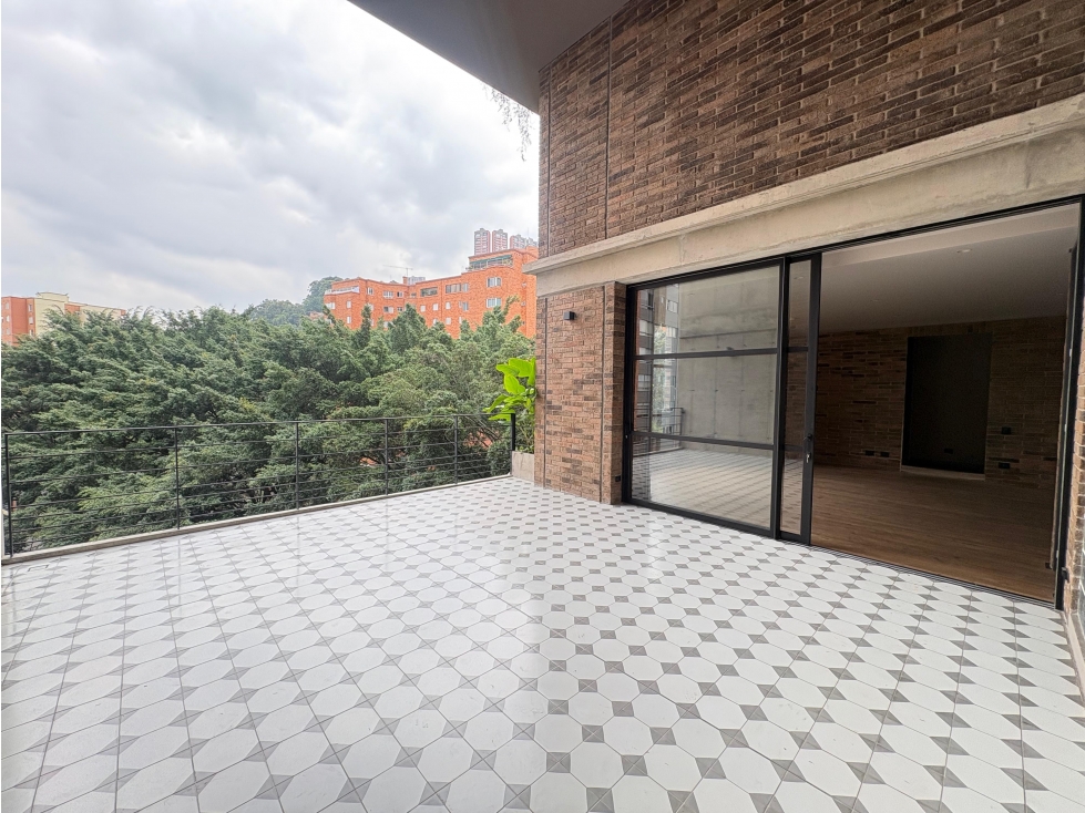 Se Arrienda Apartamento en el Poblado