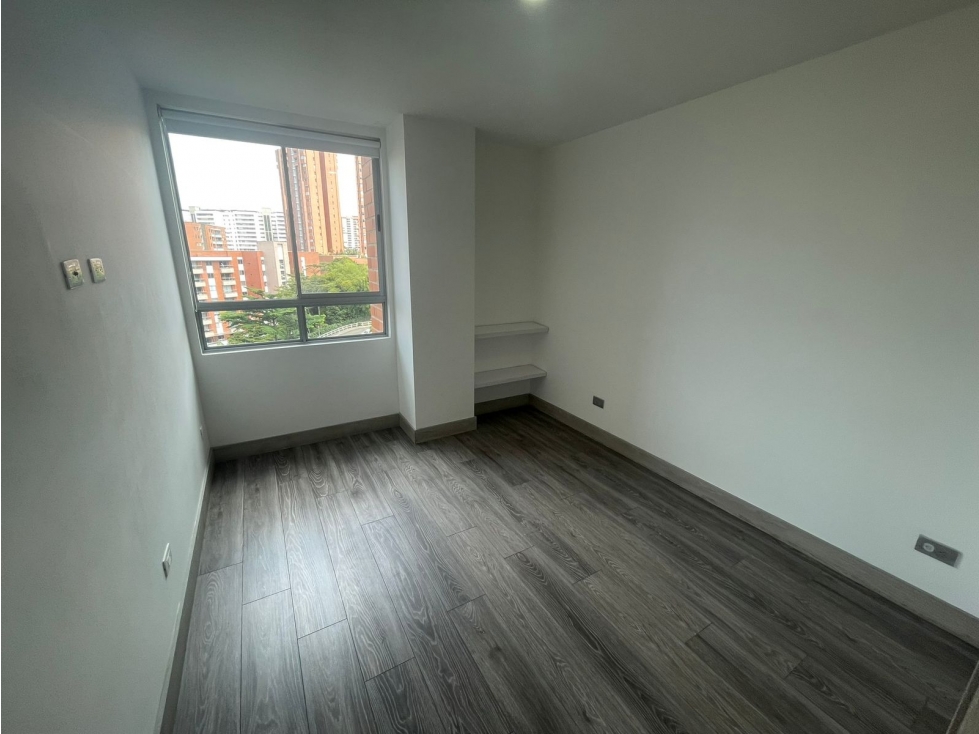 Arriendo Apartamento en Envigado, La intermedia