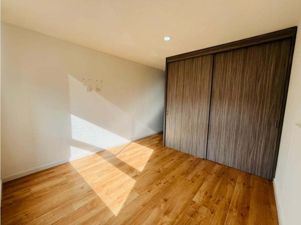 se arrienda apartamento en Envigado