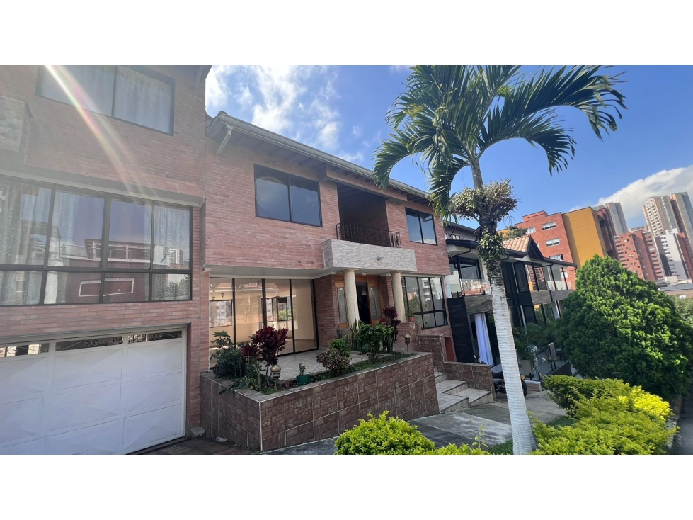 se arrienda apartamento en Sabaneta