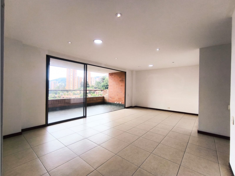 Arriendo Apartamento en el Poblado, La Calera
