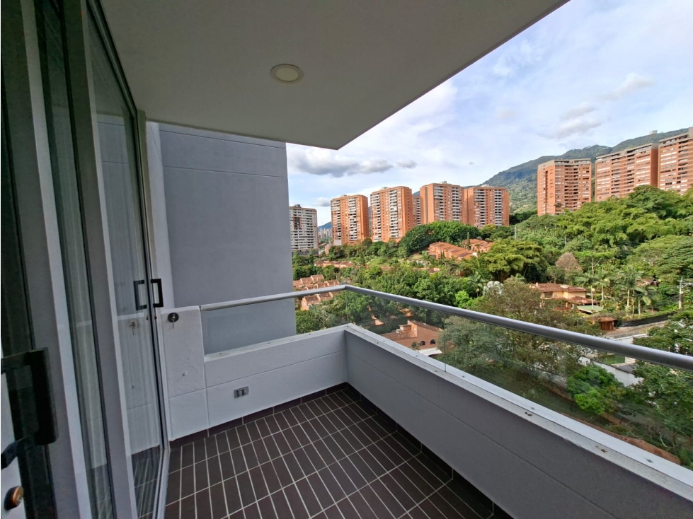 se arrienda apartamento en envigado loma de las brujas — foto 3