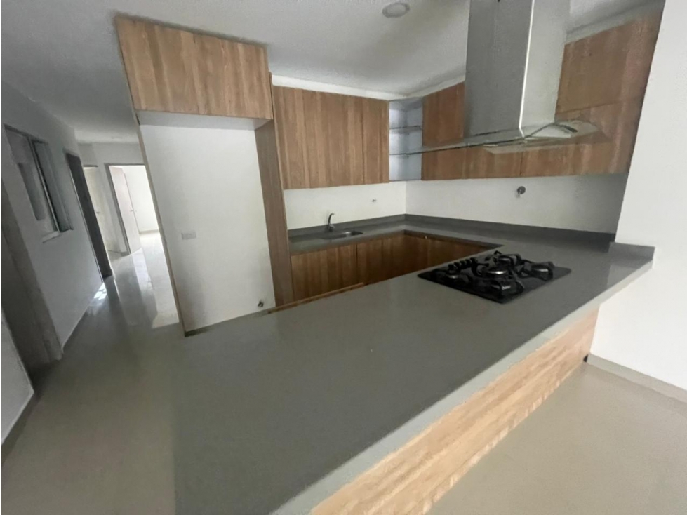SE ARRENDA APARTAMENTO EN LOS COLORES — foto 5