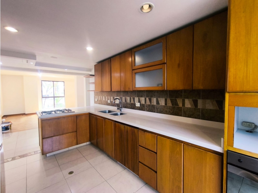 Arriendo Apartamento en el Poblado, los Parras — foto 3