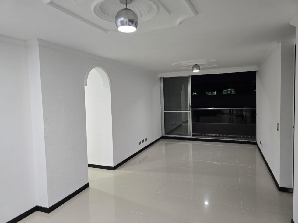Se Arrienda Apartamento en Ciudad del Rio Medellin — foto 2