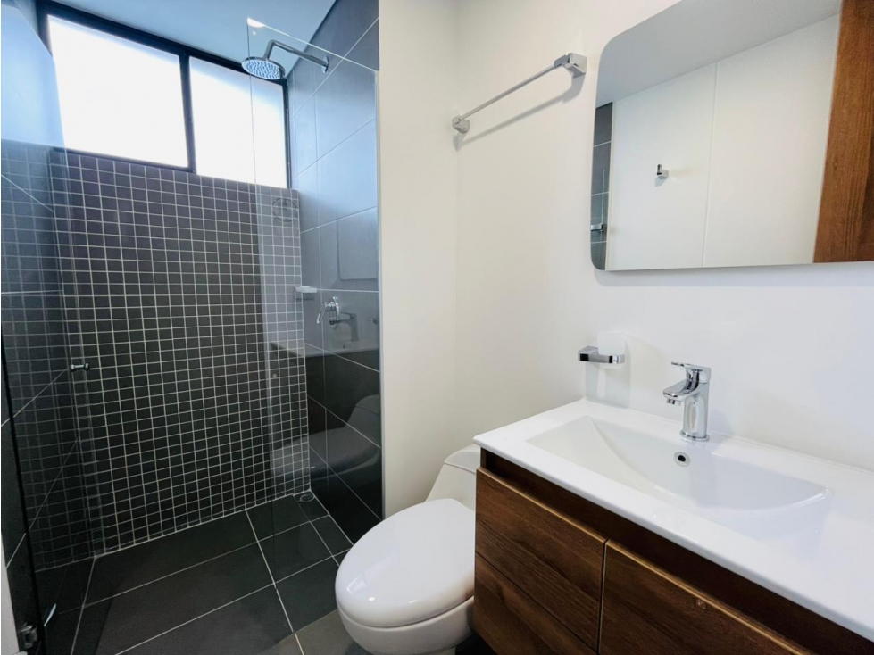 SE ARRIENDA APARTAMENTO EN ENVIGADO LAS VEGAS - 2
