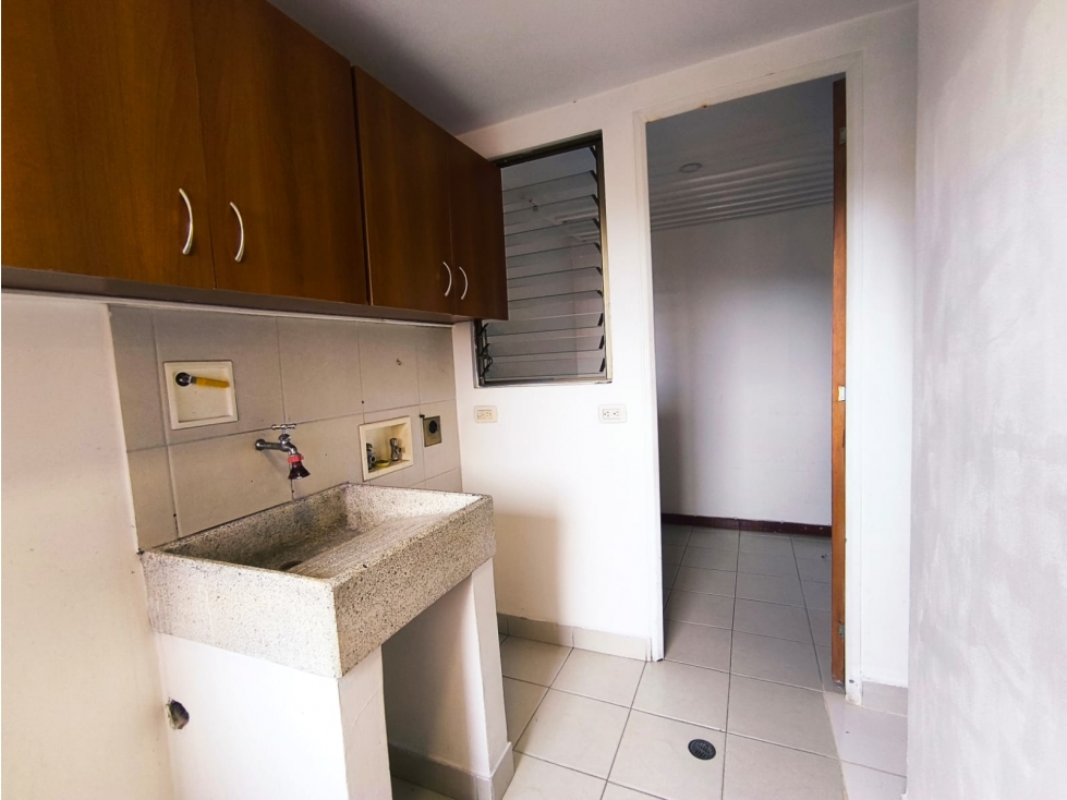 Arriendo Apartamento en el Poblado, La Calera — foto 2