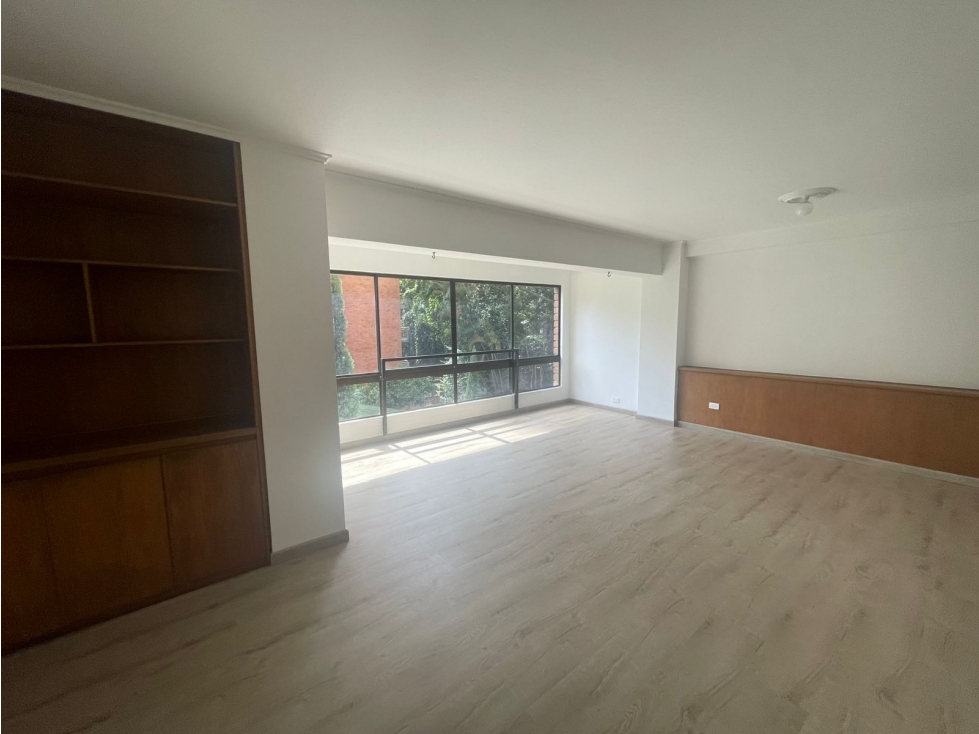 Arriendo Amplio Apartamento en el Poblado loma de Los Parra — foto 6
