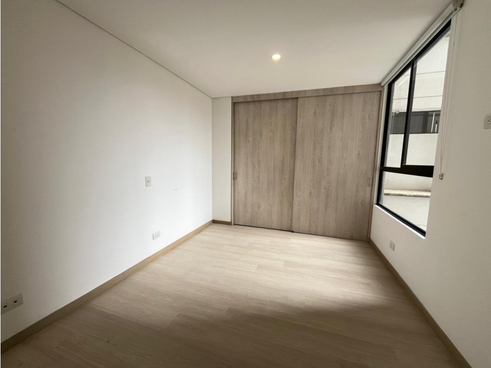 Arriendo Apartamento en Envigado Loma de las Brujas — foto 2