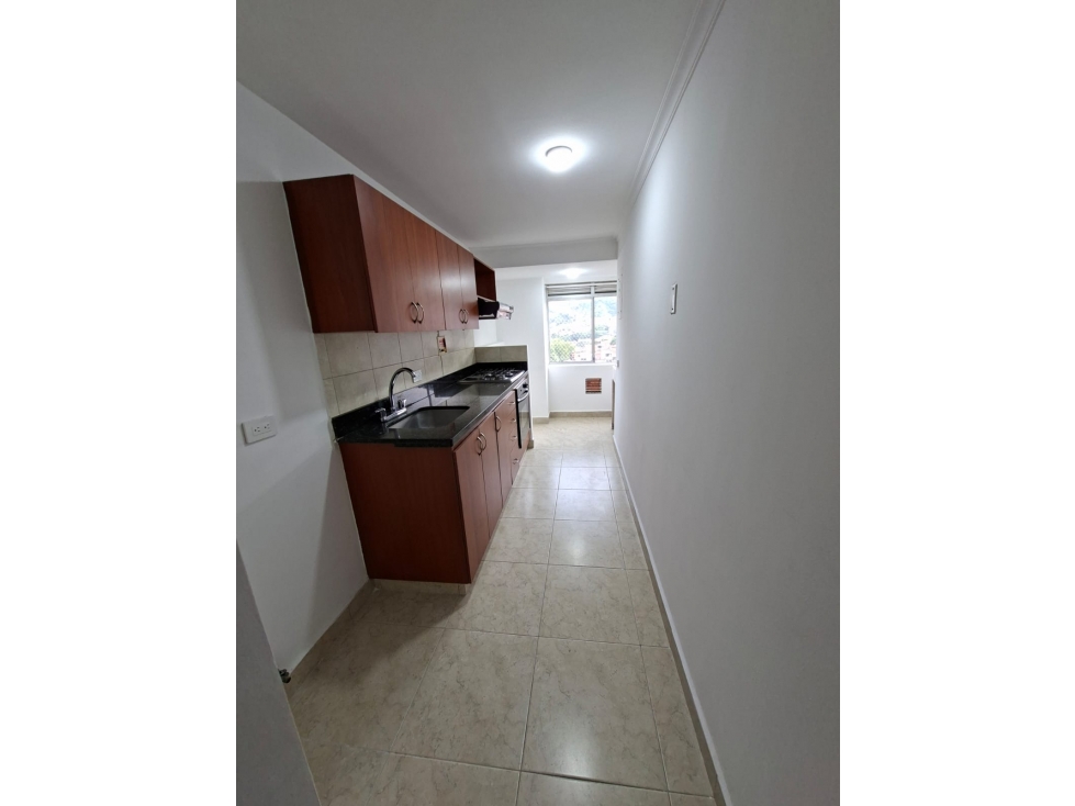 Se arrienda apartamento en belen loma de los bernal — foto 4