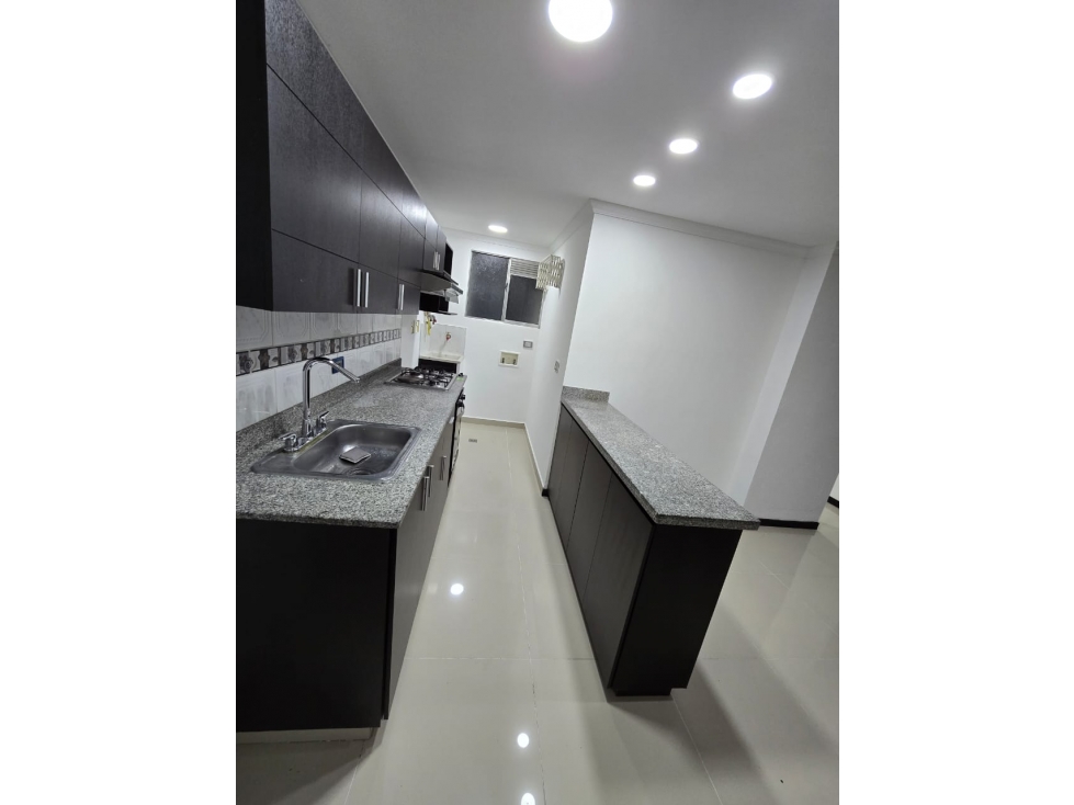 Se Arrienda Apartamento en Ciudad del Rio Medellin — foto 3