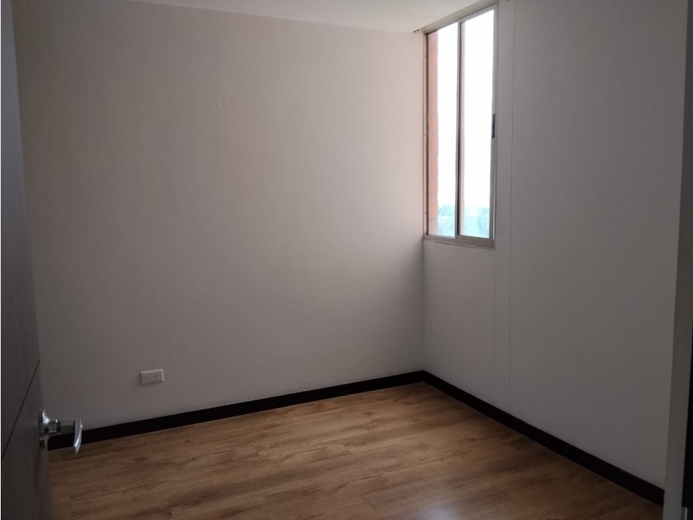 Se Arrienda Apartamento en Sabaneta Antioquia — foto 3
