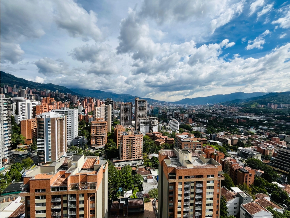 SE ARRIENDA APARTAMENTO EN POBLADO CASTROPOL - 2