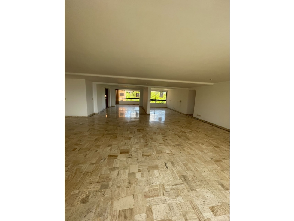 SE ARRIENDA APARTAMENTO EN EL POBLADO — foto 4