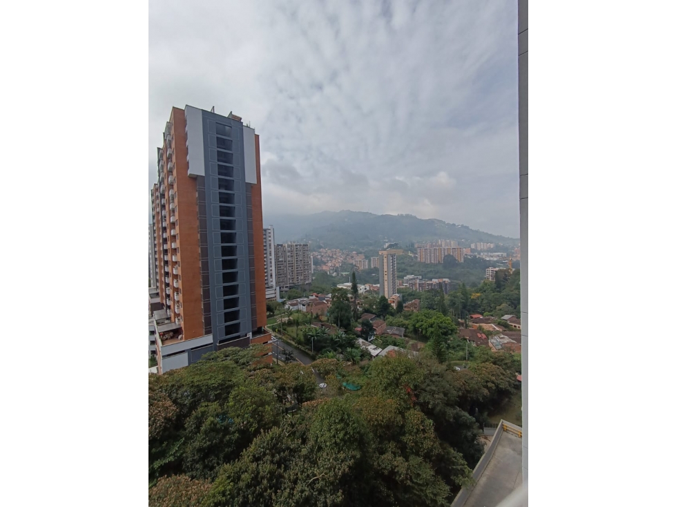 Arriendo Apartamento en Envigado Loma de las Brujas — foto 5