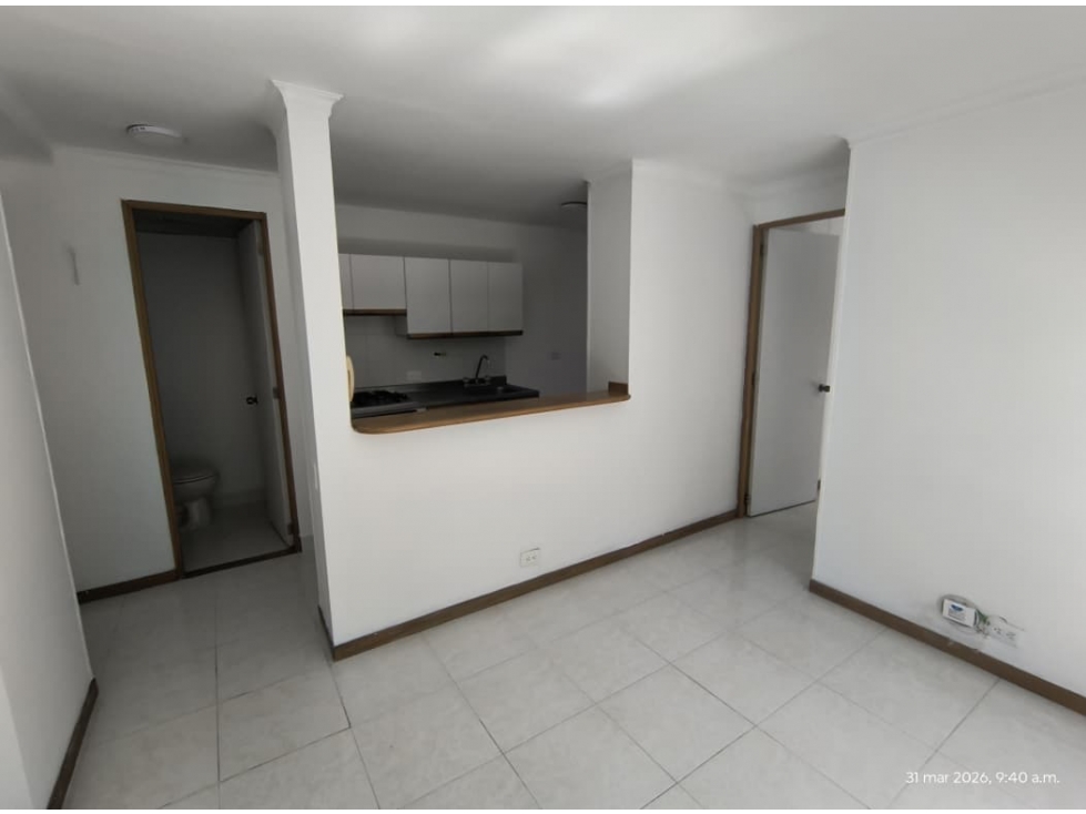Arriendo Apartaestudio en El Poblado, loma de San Julian — foto 5