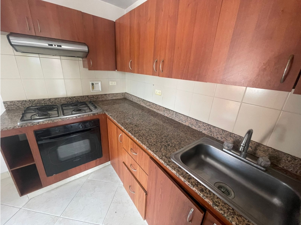 Se Arrienda Apartamento en la Loma de Los Bernal — foto 5