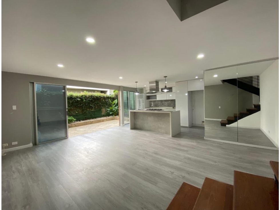 SE ARRIENDA APARTAMENTO EN MILANO — foto 5
