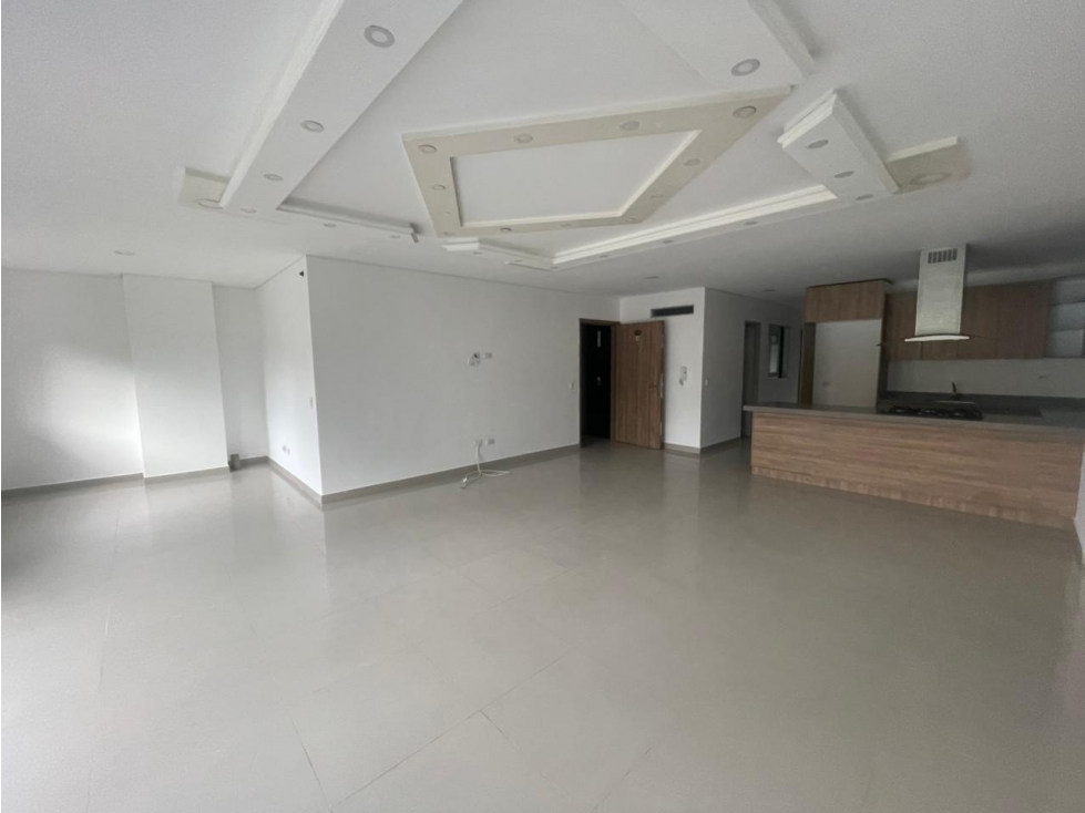 SE ARRENDA APARTAMENTO EN LOS COLORES — foto 3