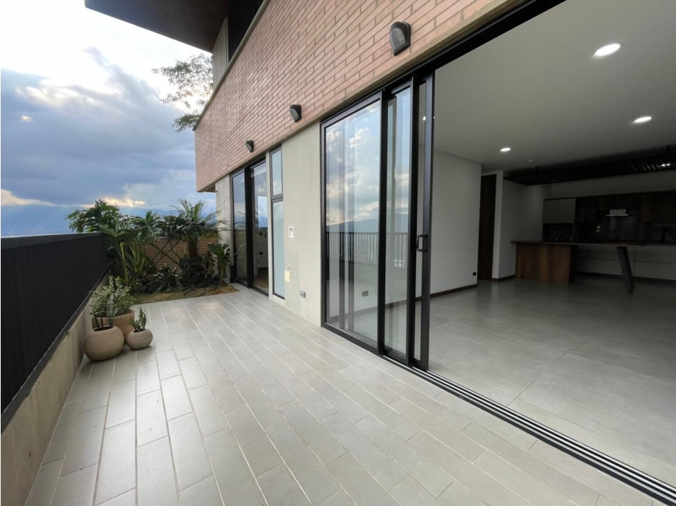 Se Arrienda Apartamento en el Poblado las Palmas Medellin — foto 2